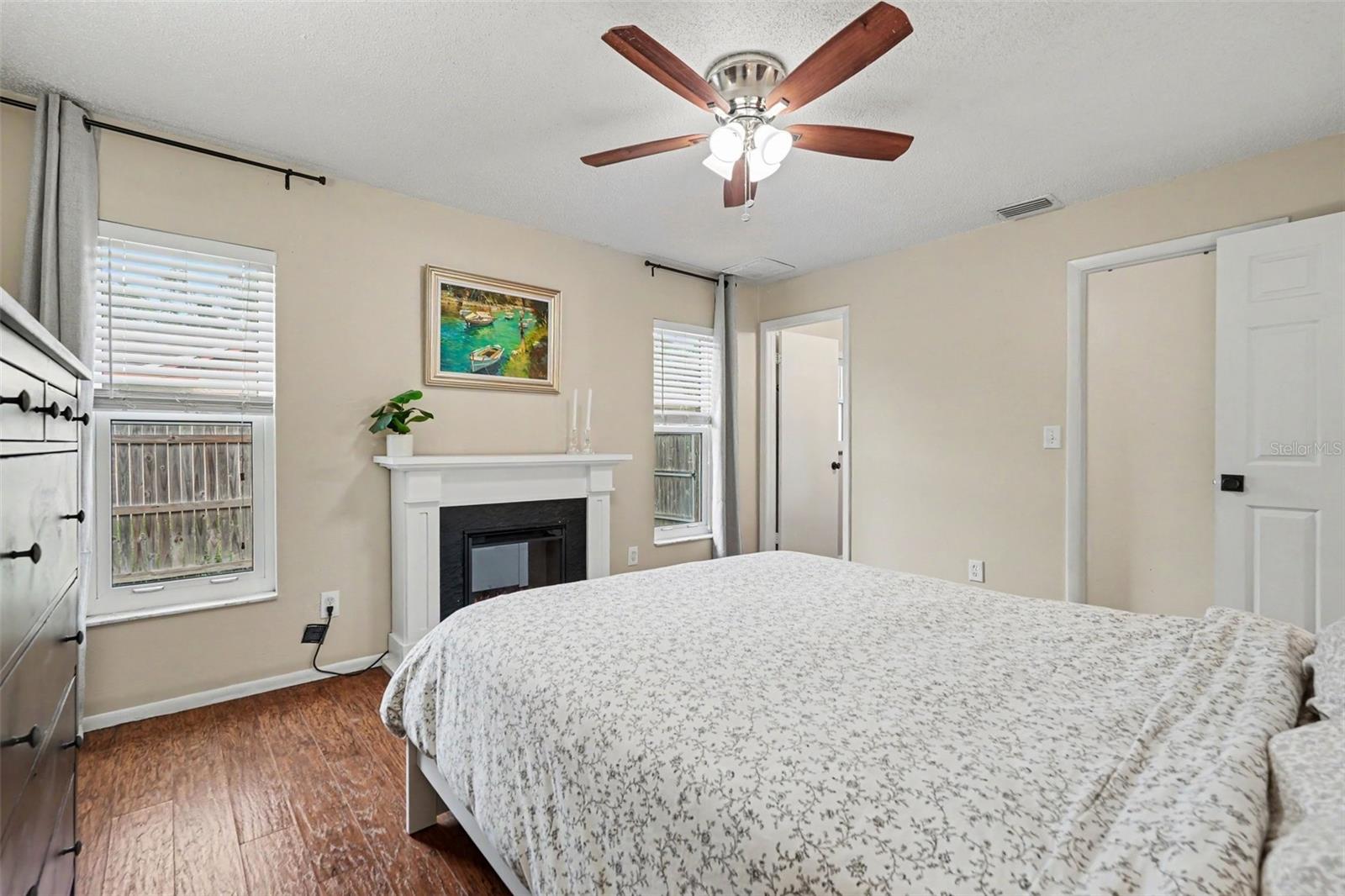 8064 FAWNRIDGE CIR — photo 16