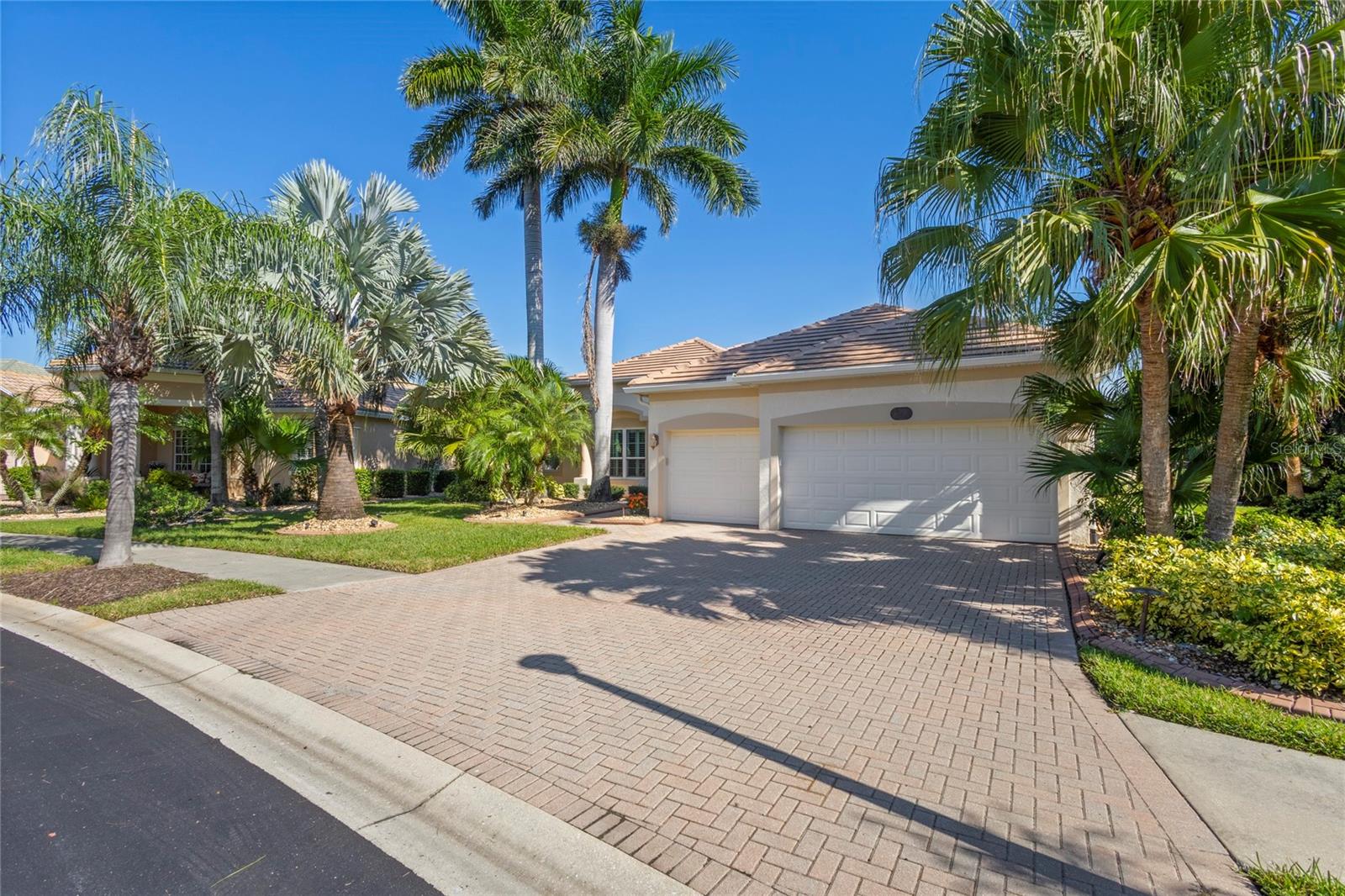 1835 CREEK NINE DR — photo 3