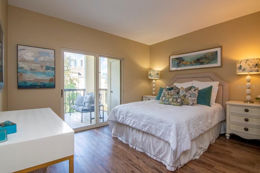 1002 S HARBOUR ISLAND BLVD #1302 — photo 30