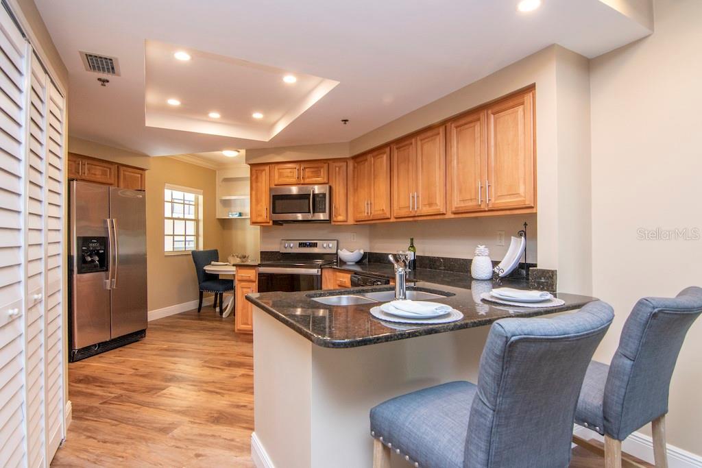 1002 S HARBOUR ISLAND BLVD #1302 — photo 8