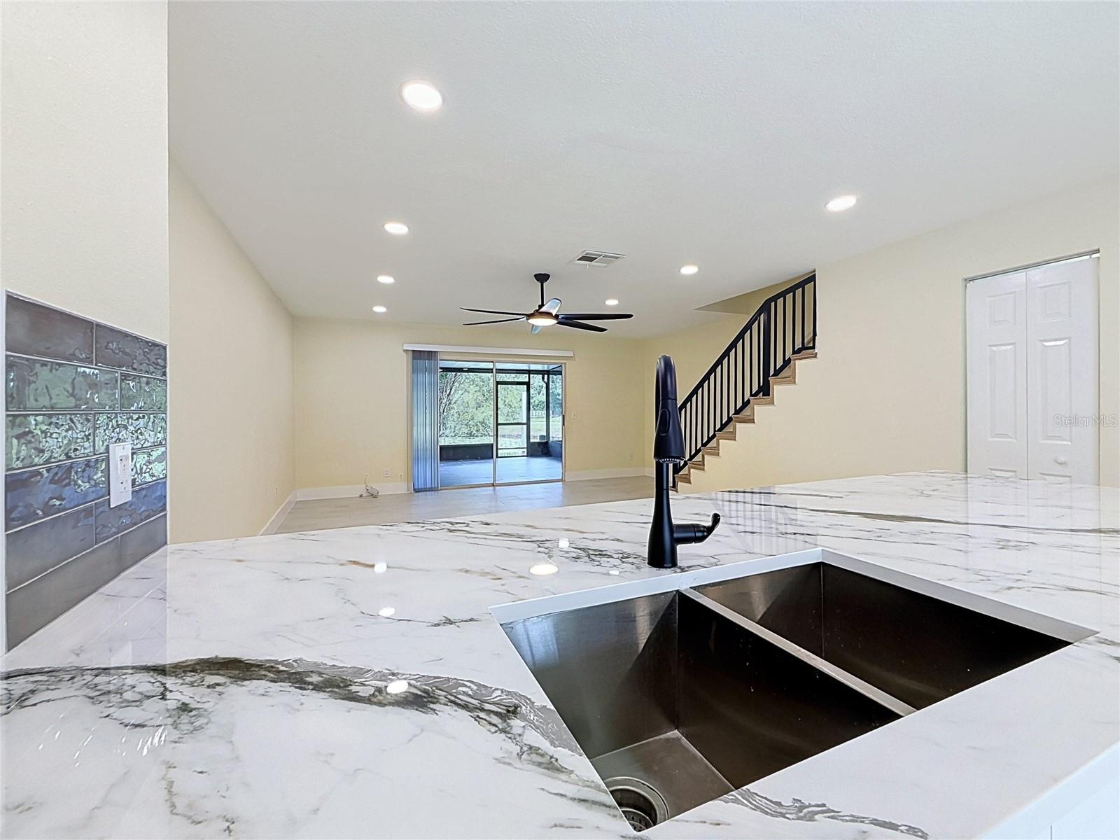 16110 RAMBLING VINE DR W — photo 21