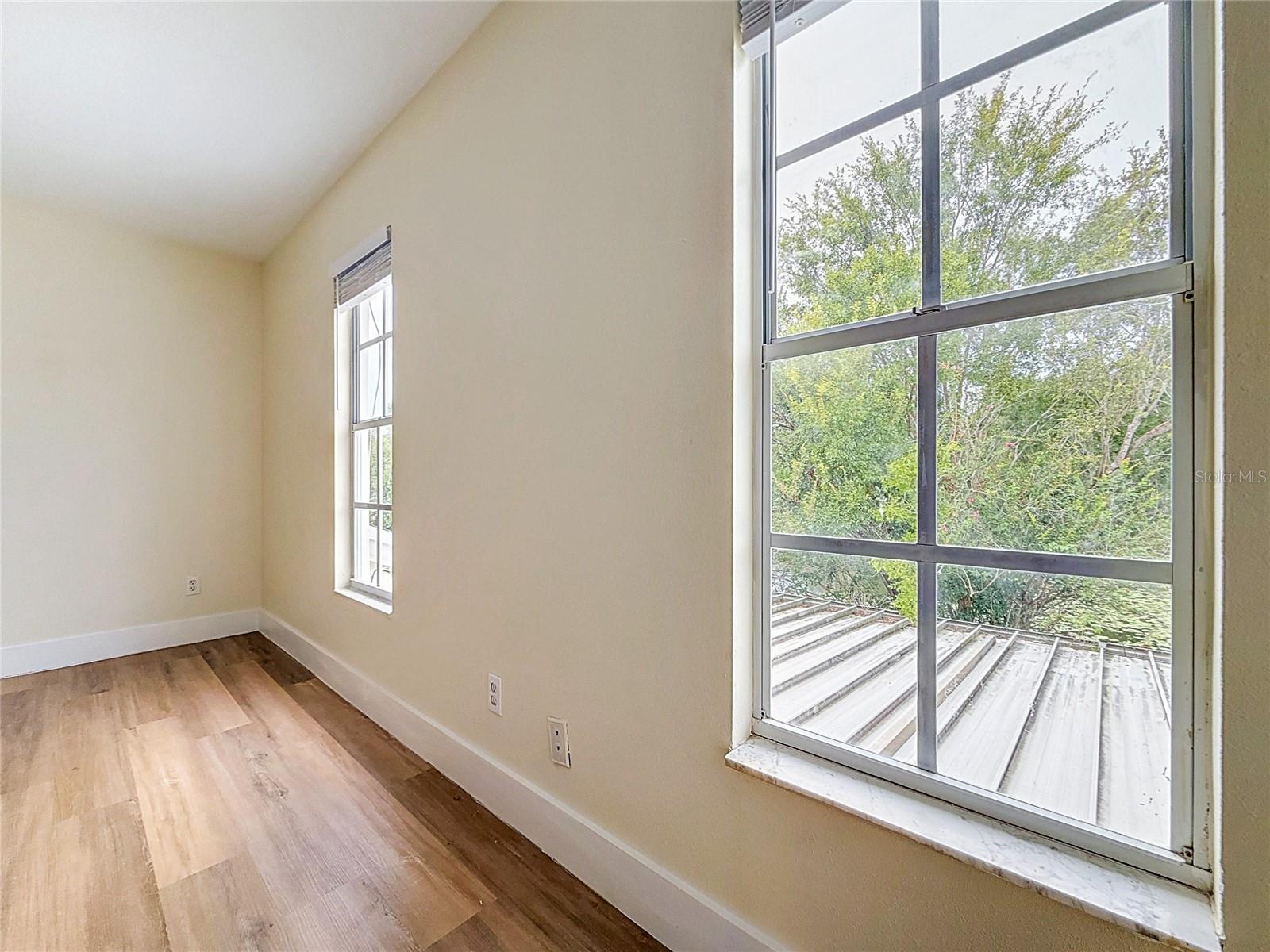 16110 RAMBLING VINE DR W — photo 39