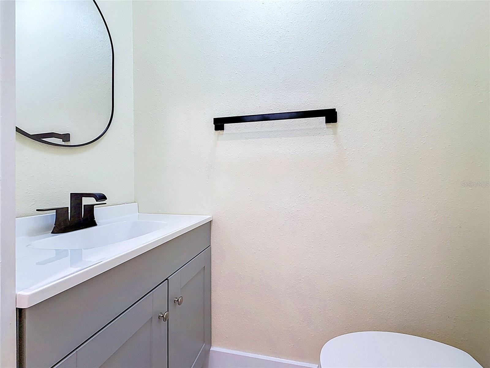 16110 RAMBLING VINE DR W — photo 13