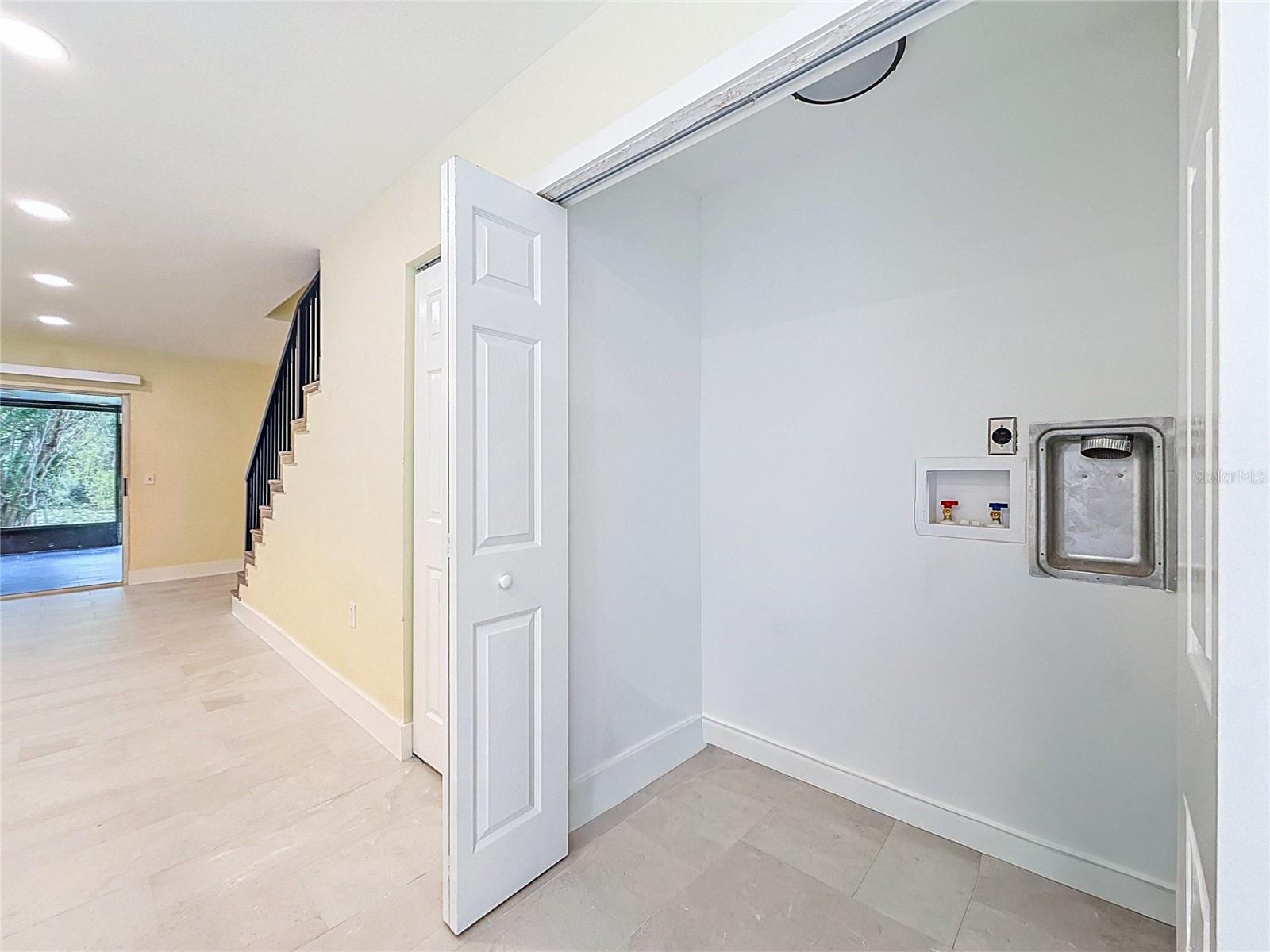 16110 RAMBLING VINE DR W — photo 23