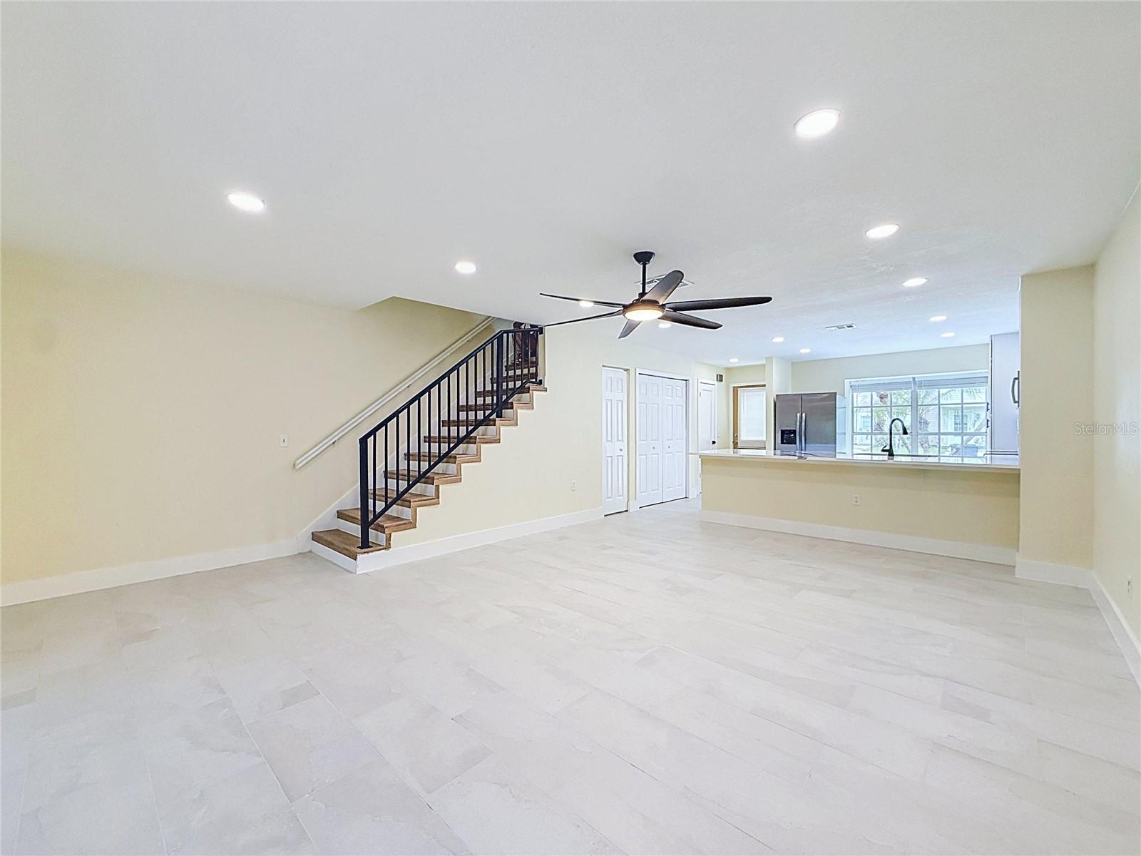 16110 RAMBLING VINE DR W — photo 25