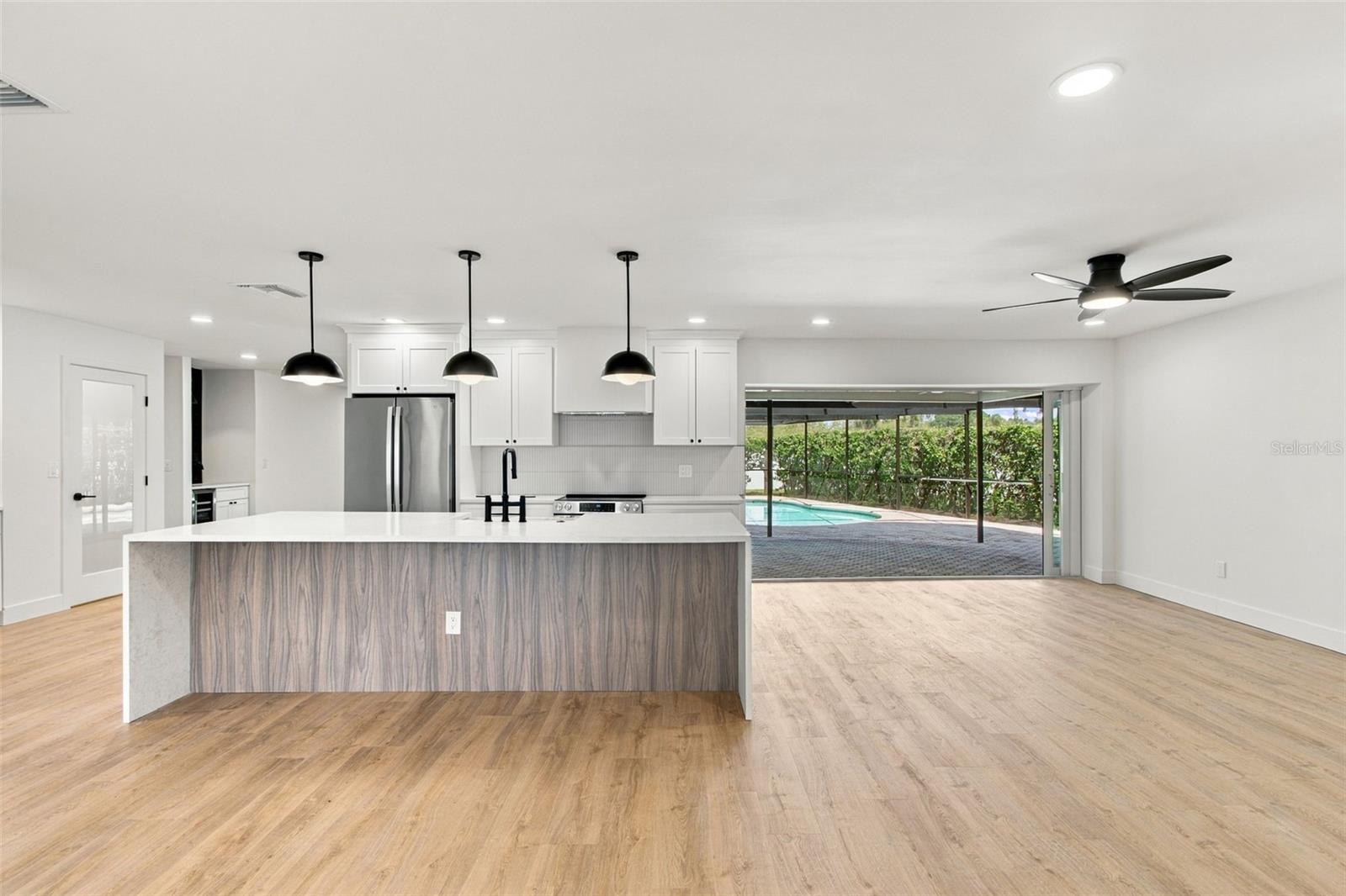 2654 AUGUSTA DR N — photo 15