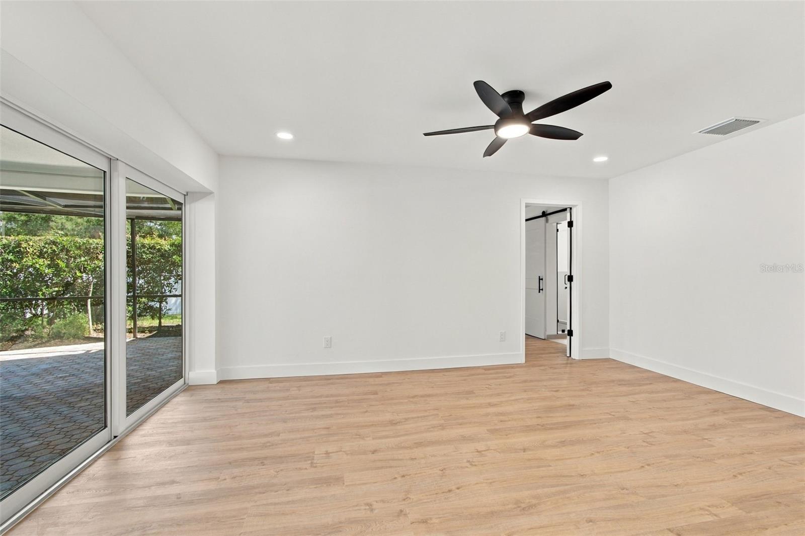 2654 AUGUSTA DR N — photo 12