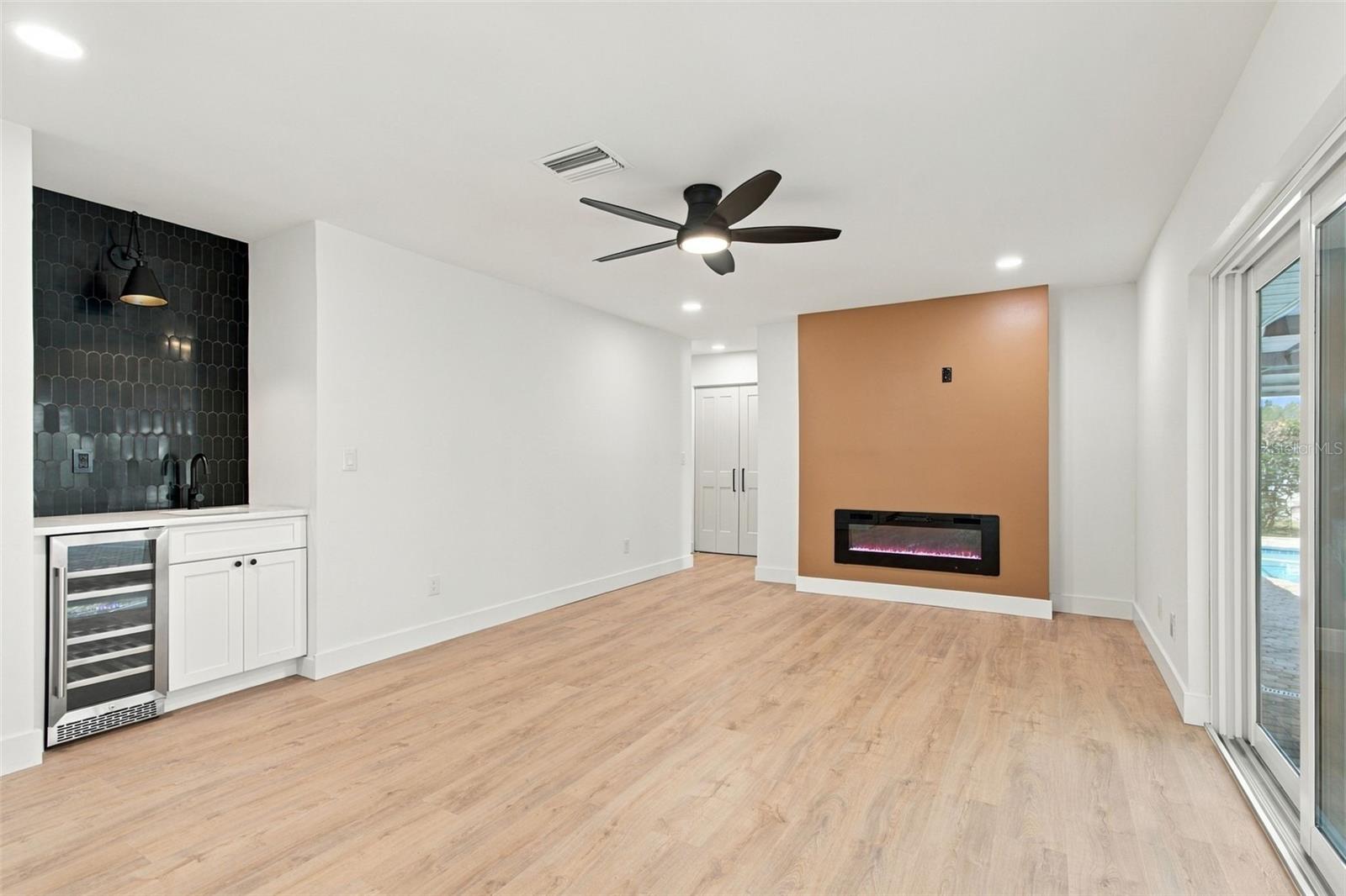2654 AUGUSTA DR N — photo 31