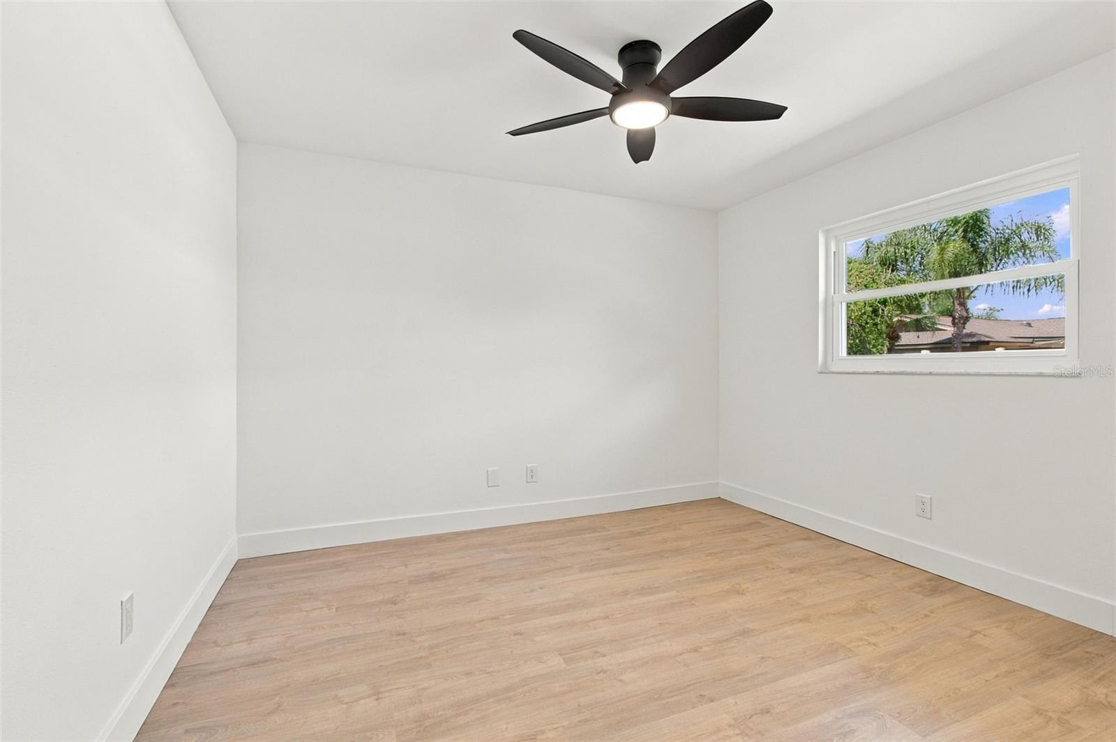 2654 AUGUSTA DR N — photo 68