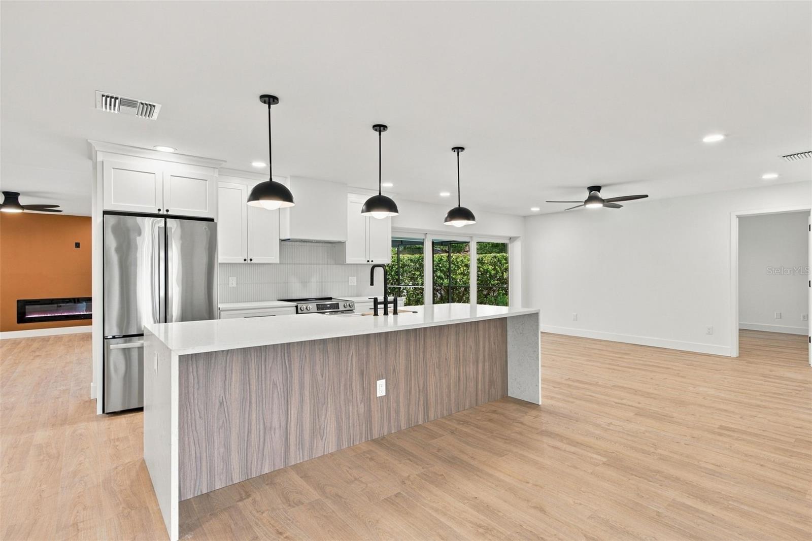 2654 AUGUSTA DR N — photo 21