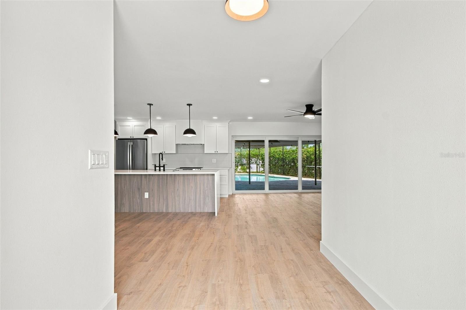 2654 AUGUSTA DR N — photo 8