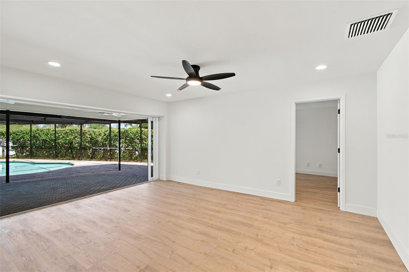 2654 AUGUSTA DR N — photo 18