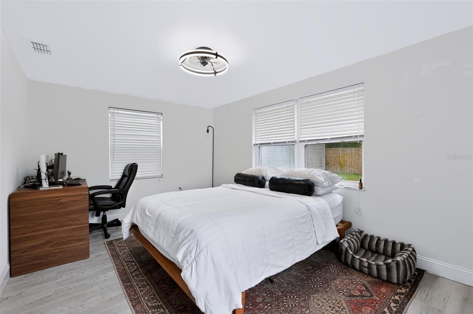 9300 UNICORN AVE — photo 12