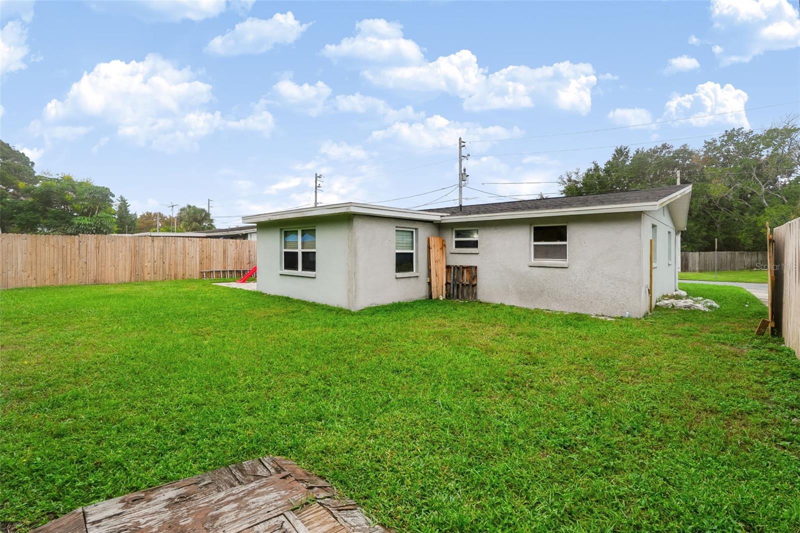 9300 UNICORN AVE — photo 25