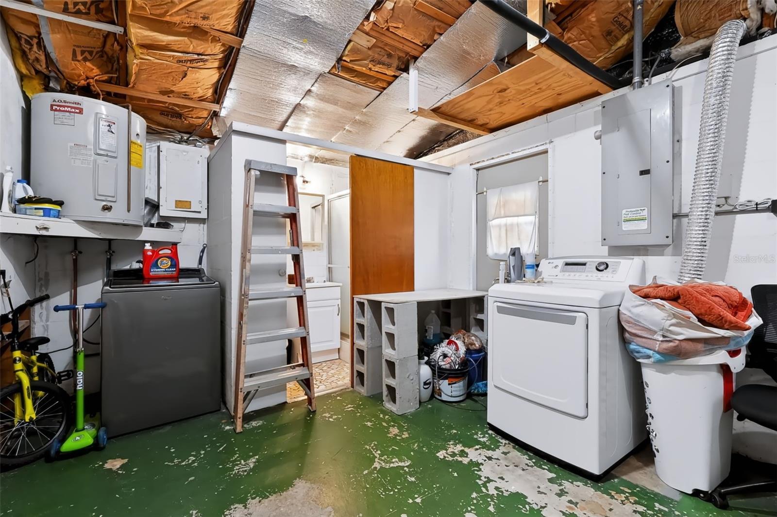 9300 UNICORN AVE — photo 20