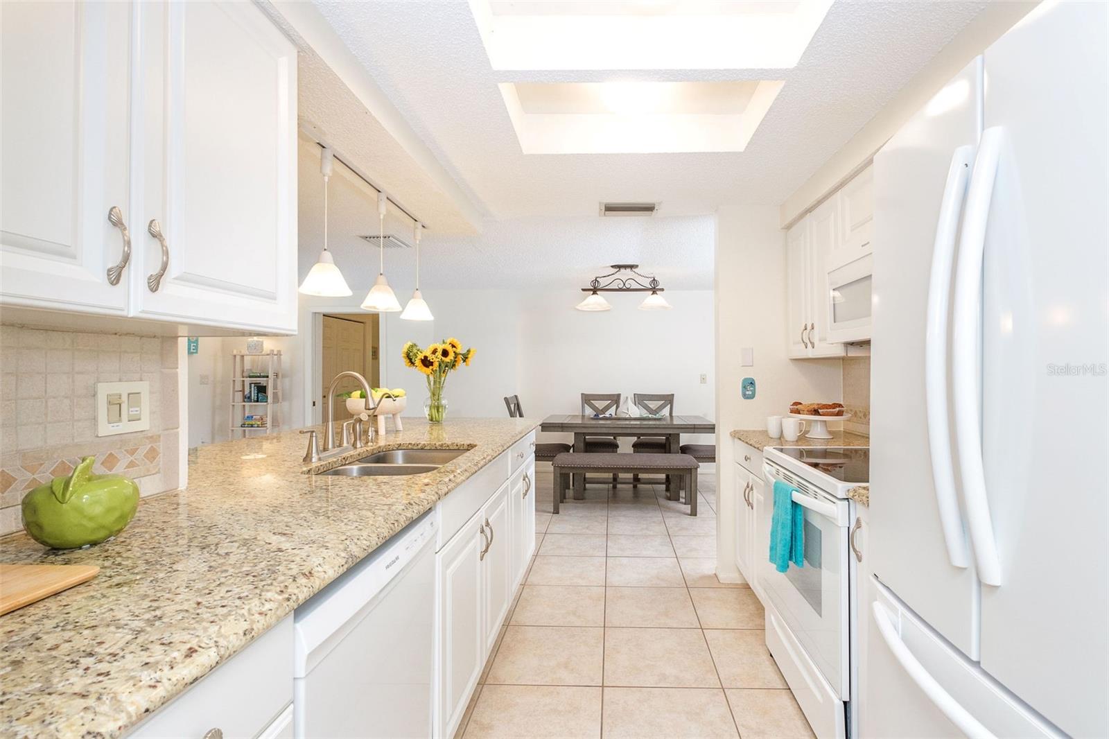4708 ALLIGATOR DR — photo 12