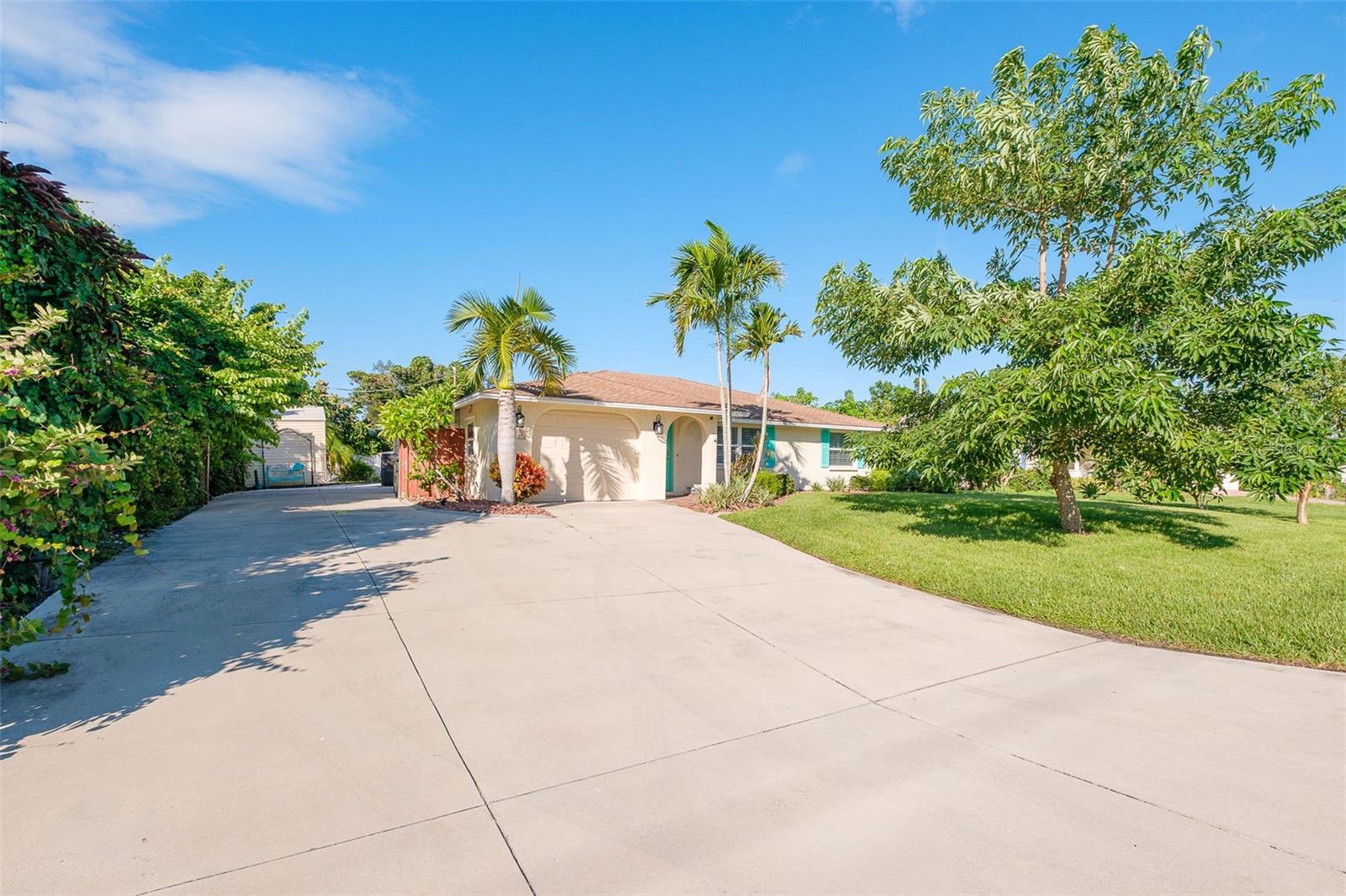 4708 ALLIGATOR DR — photo 41