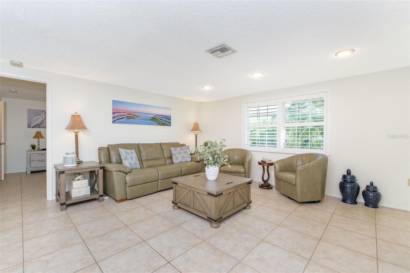 4708 ALLIGATOR DR — photo 8