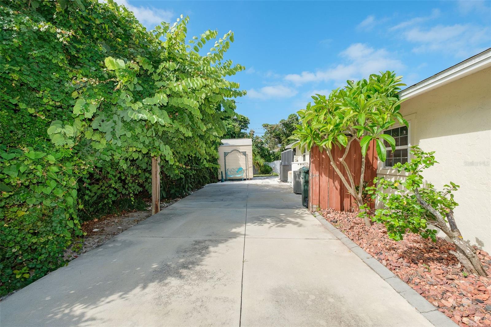 4708 ALLIGATOR DR — photo 34