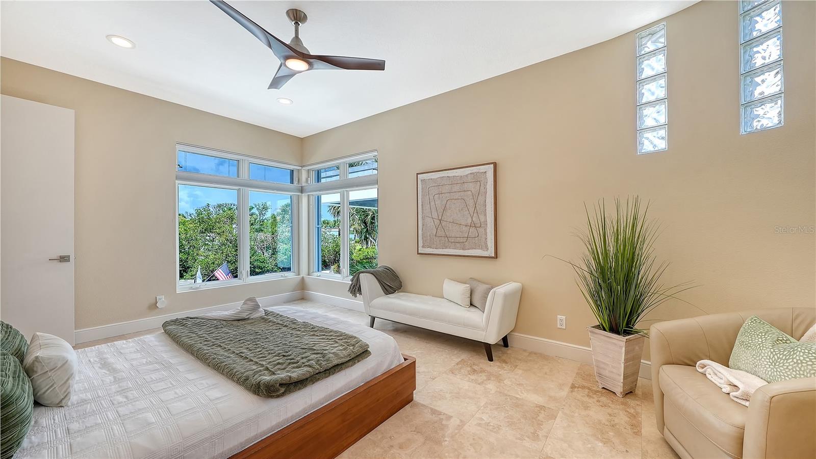 3718 SANDSPUR LN — photo 43