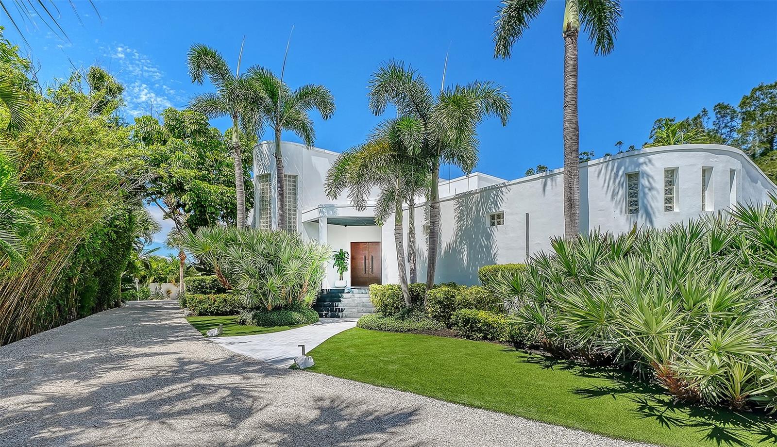 3718 SANDSPUR LN — photo 3