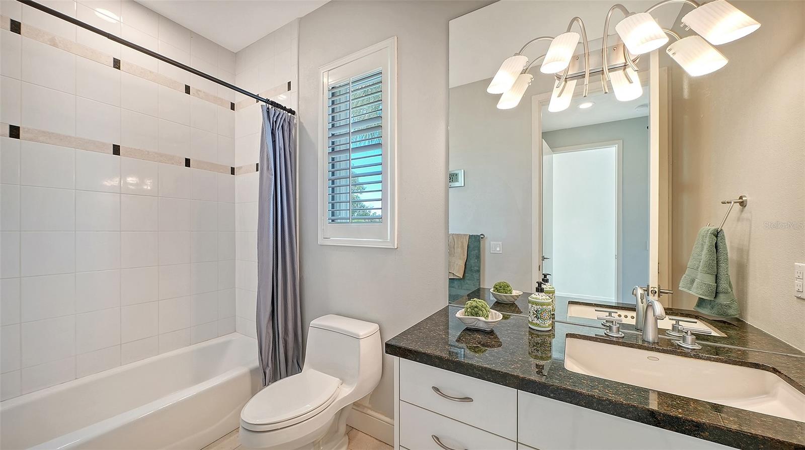3718 SANDSPUR LN — photo 26