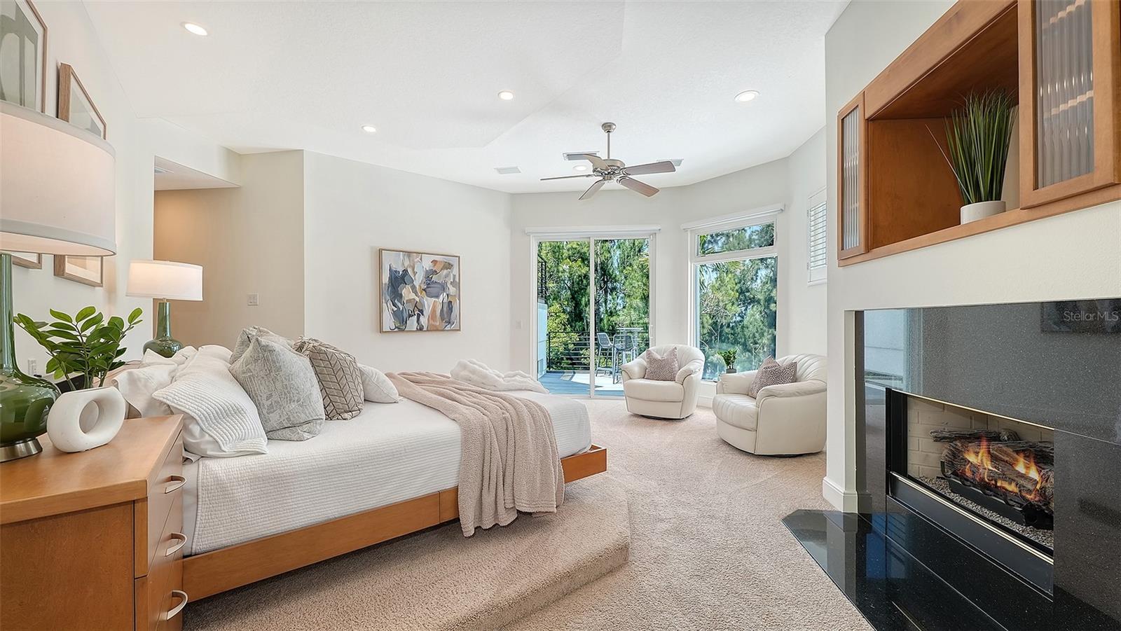 3718 SANDSPUR LN — photo 15