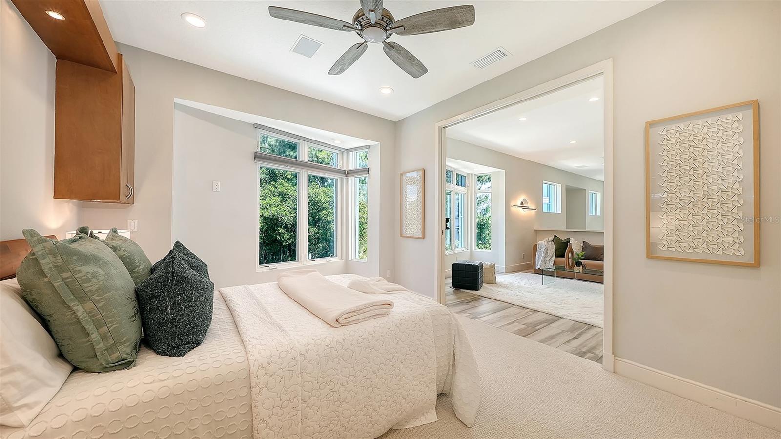3718 SANDSPUR LN — photo 23