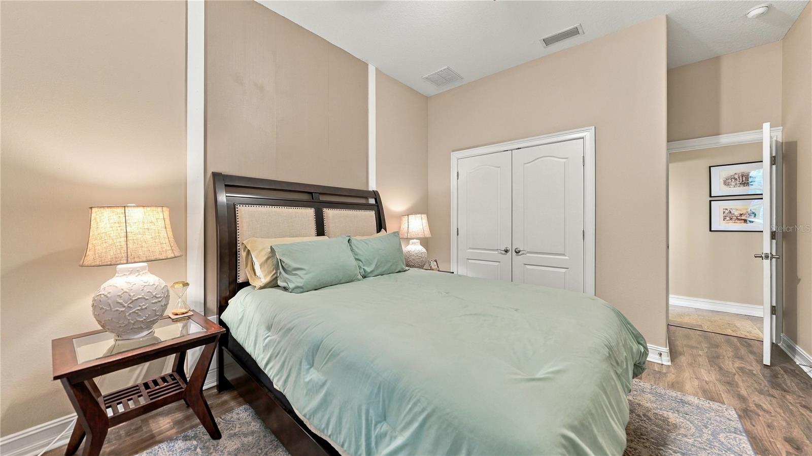 11403 GRAMERCY PARK AVE — photo 31