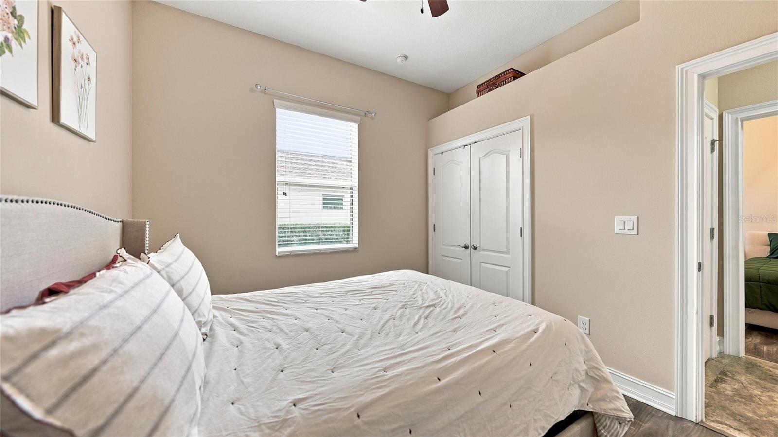 11403 GRAMERCY PARK AVE — photo 26