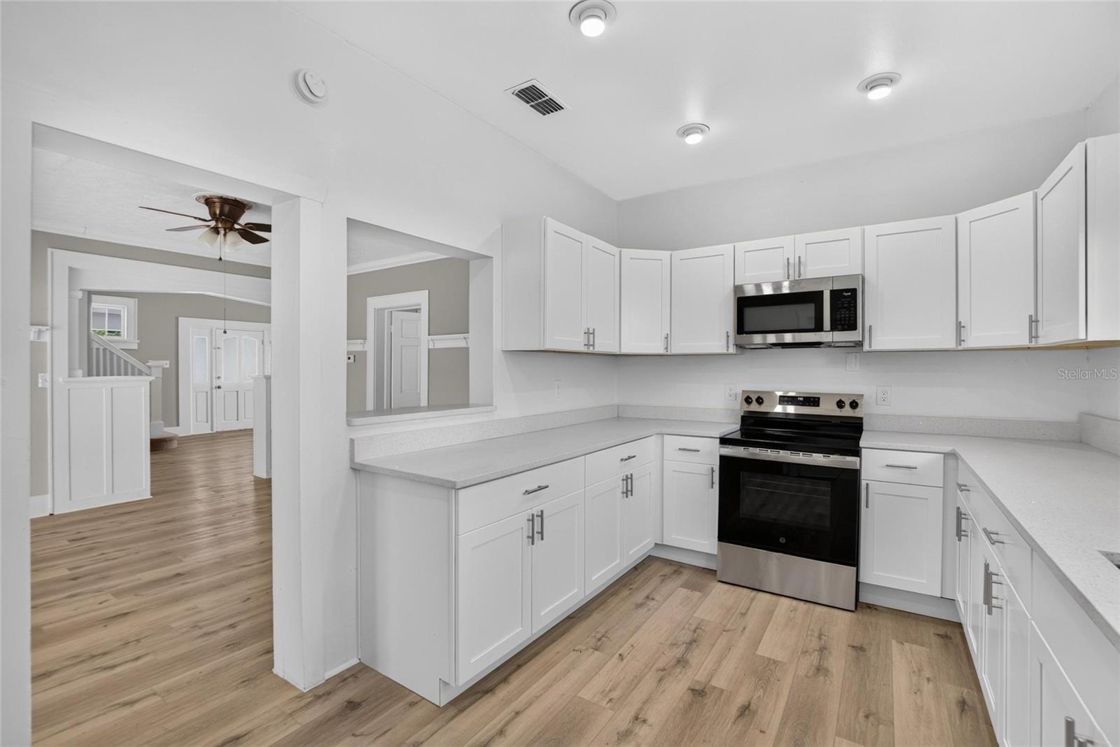 408 W HERRING ST — photo 27
