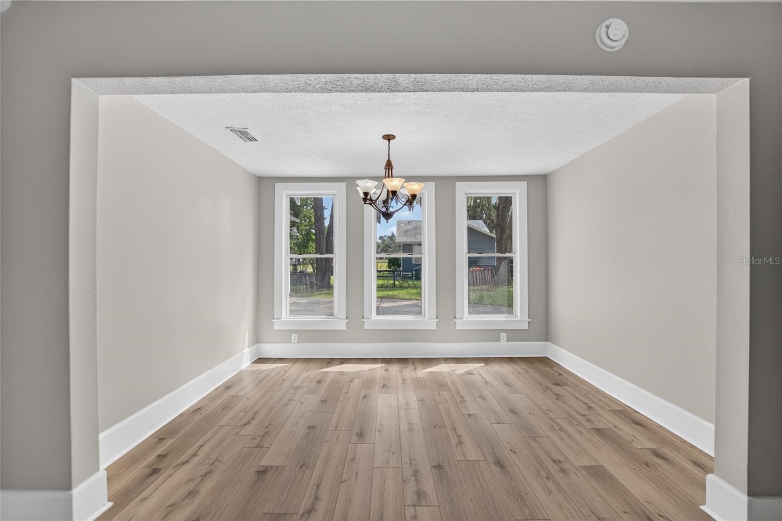 408 W HERRING ST — photo 22