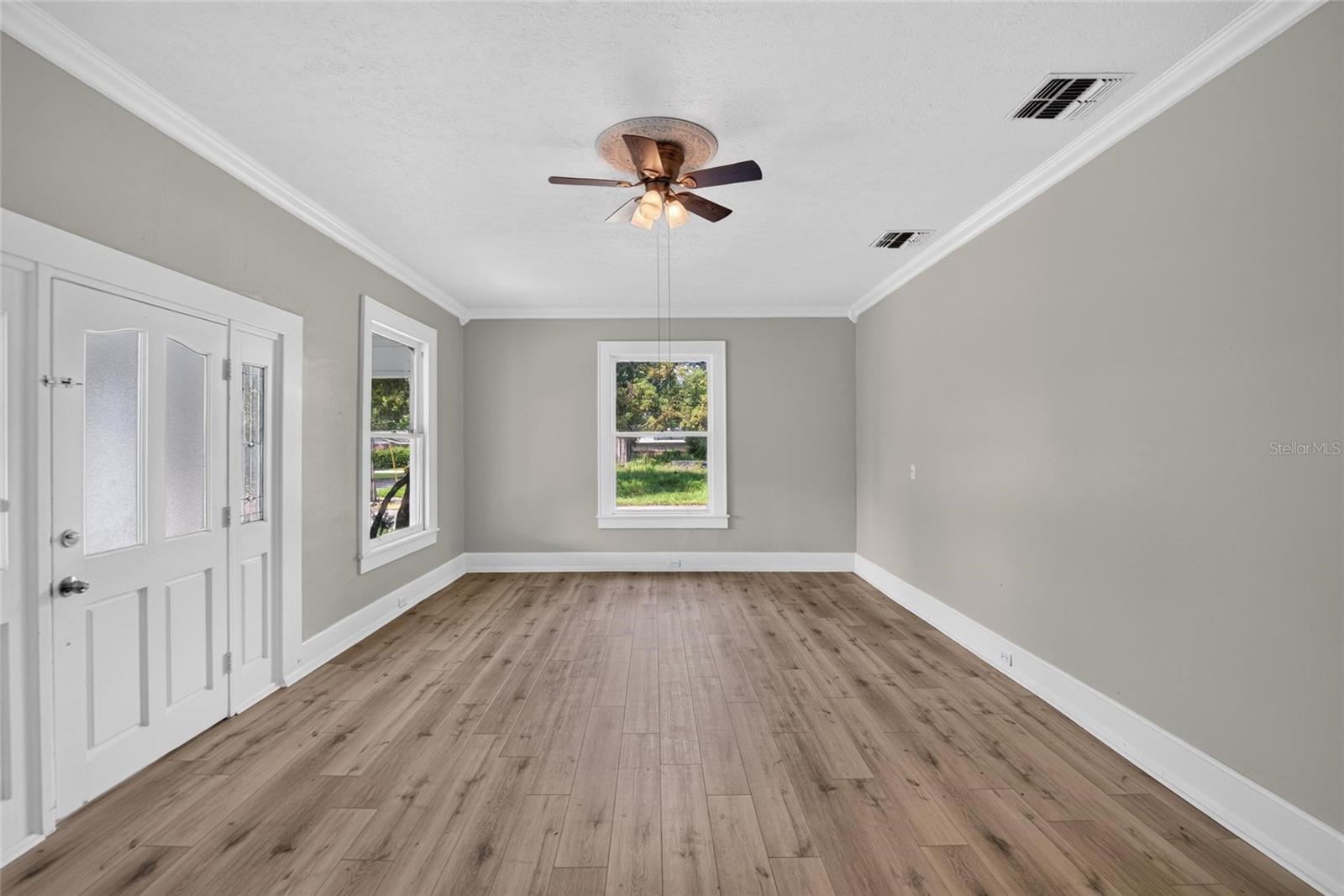 408 W HERRING ST — photo 9