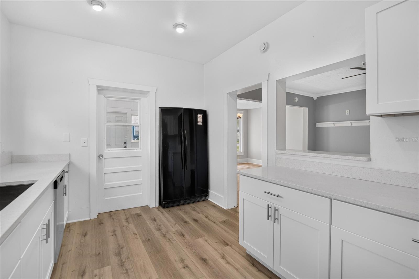 408 W HERRING ST — photo 29