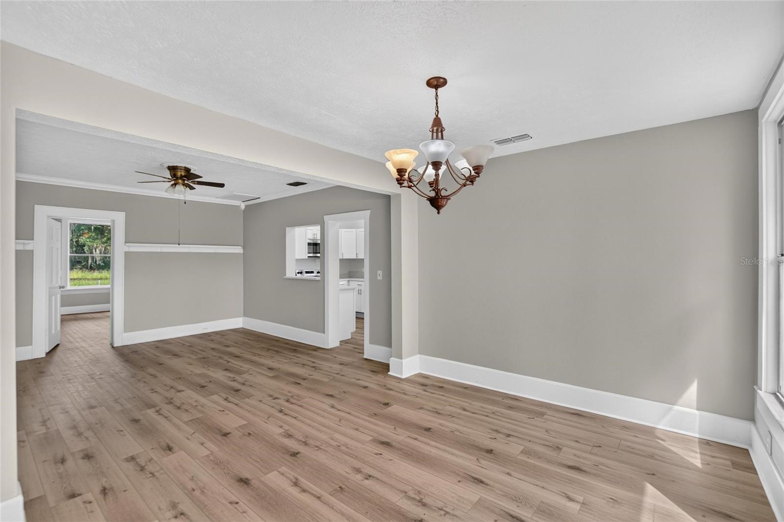 408 W HERRING ST — photo 21