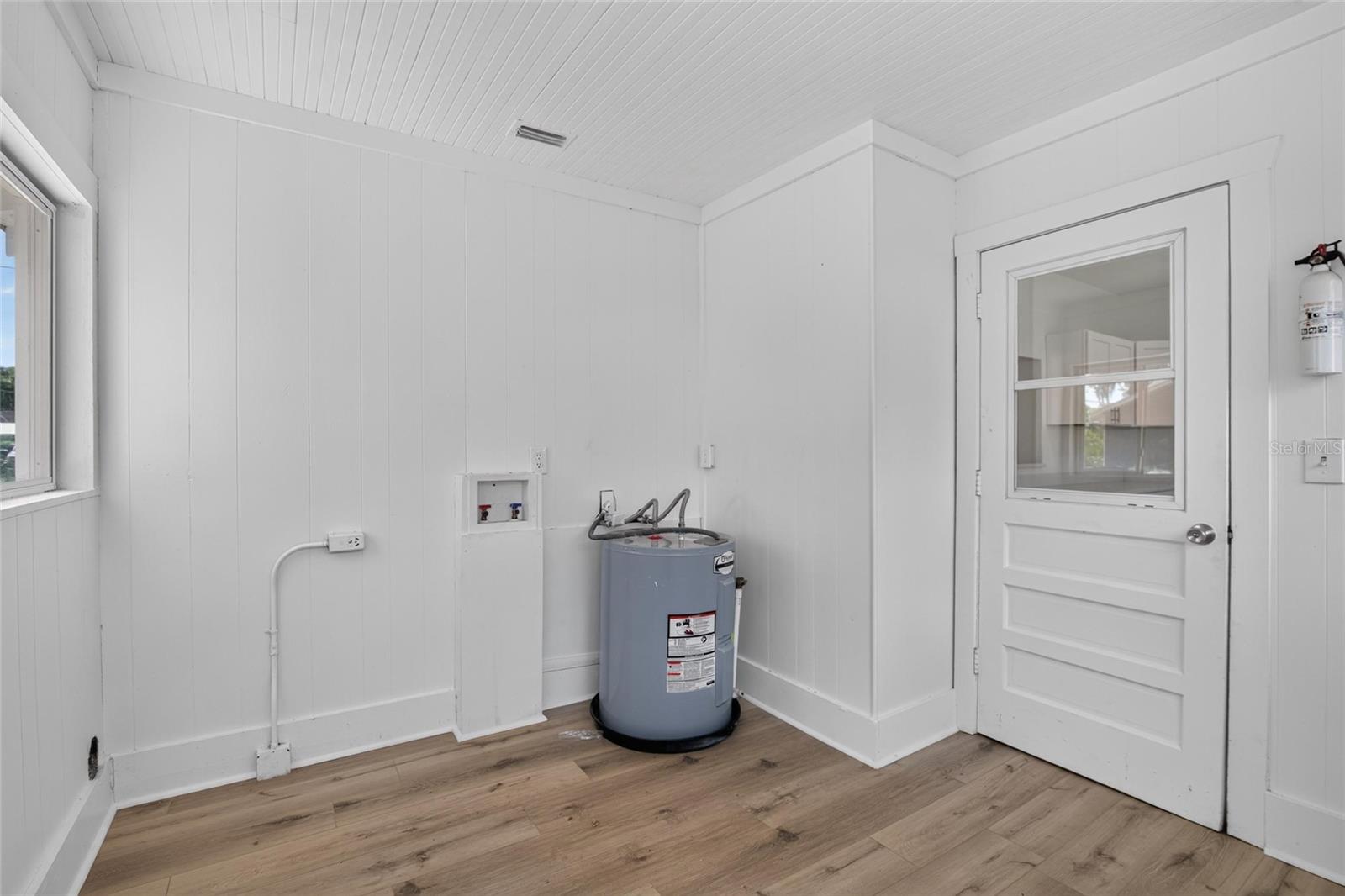 408 W HERRING ST — photo 57