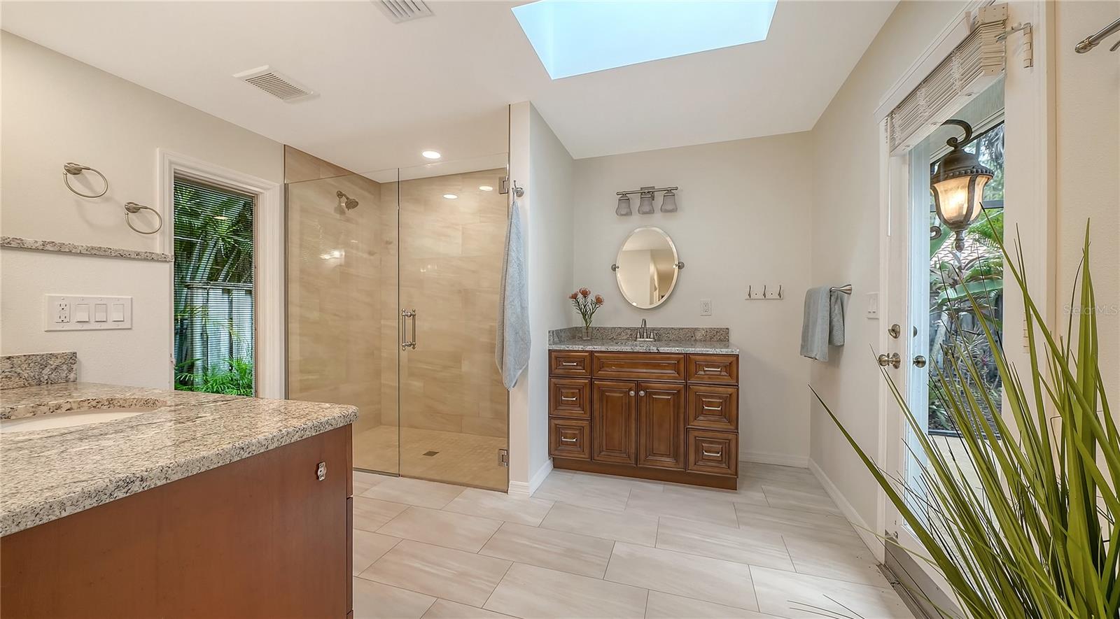 4887 PEREGRINE POINT CIR E — photo 32