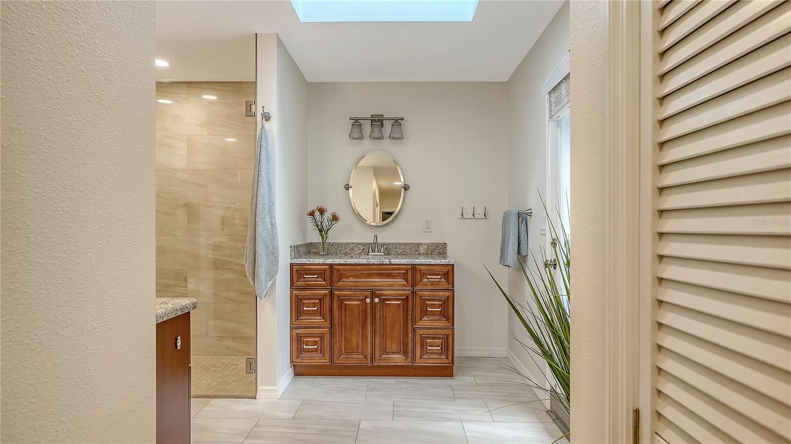 4887 PEREGRINE POINT CIR E — photo 31