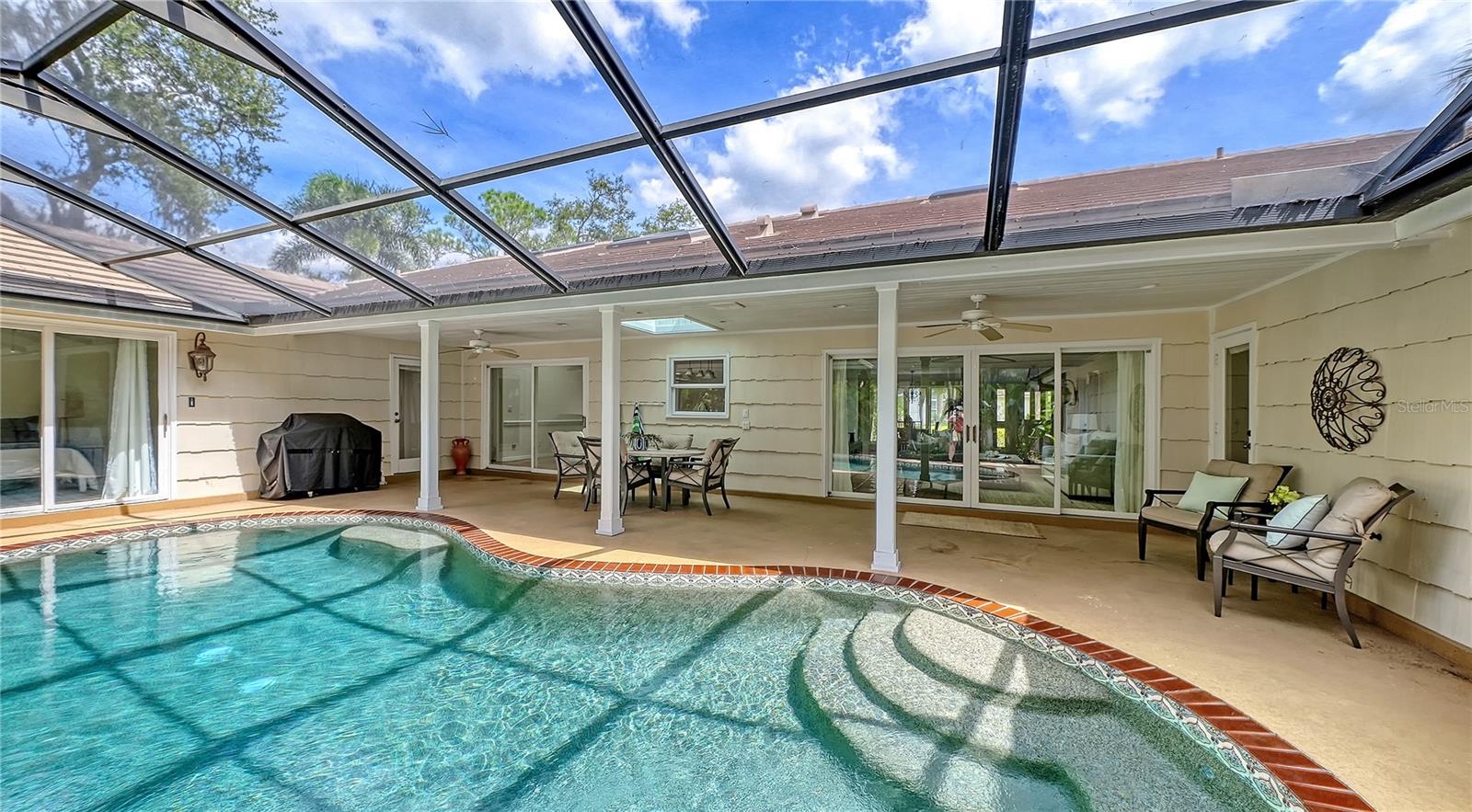 4887 PEREGRINE POINT CIR E — photo 40