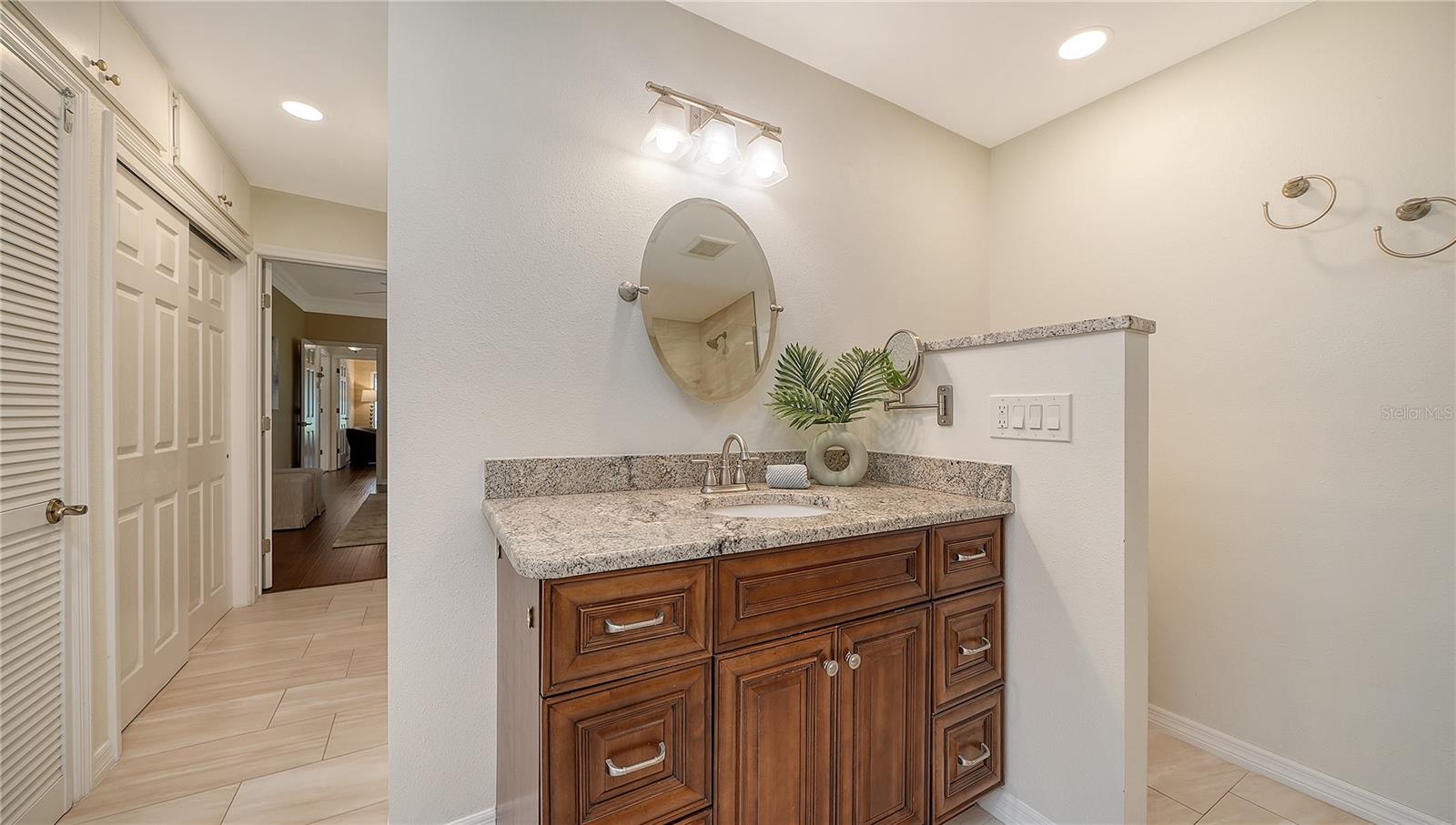 4887 PEREGRINE POINT CIR E — photo 29