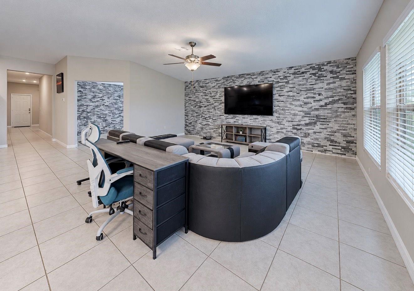 11911 FIELD THISTLE CT — photo 23