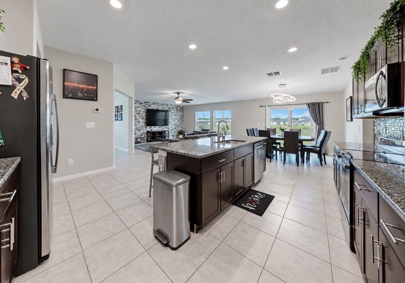 11911 FIELD THISTLE CT — photo 10