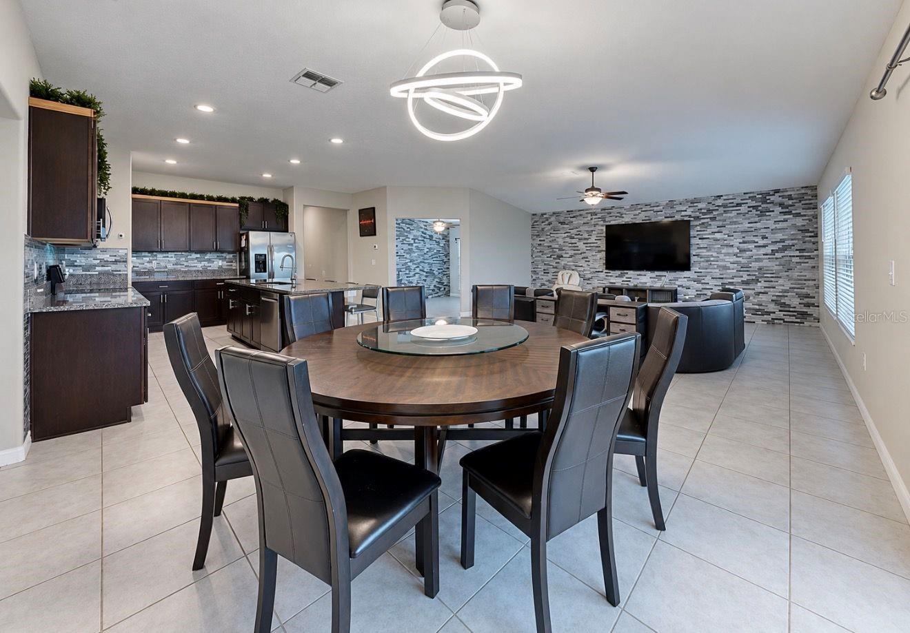 11911 FIELD THISTLE CT — photo 15