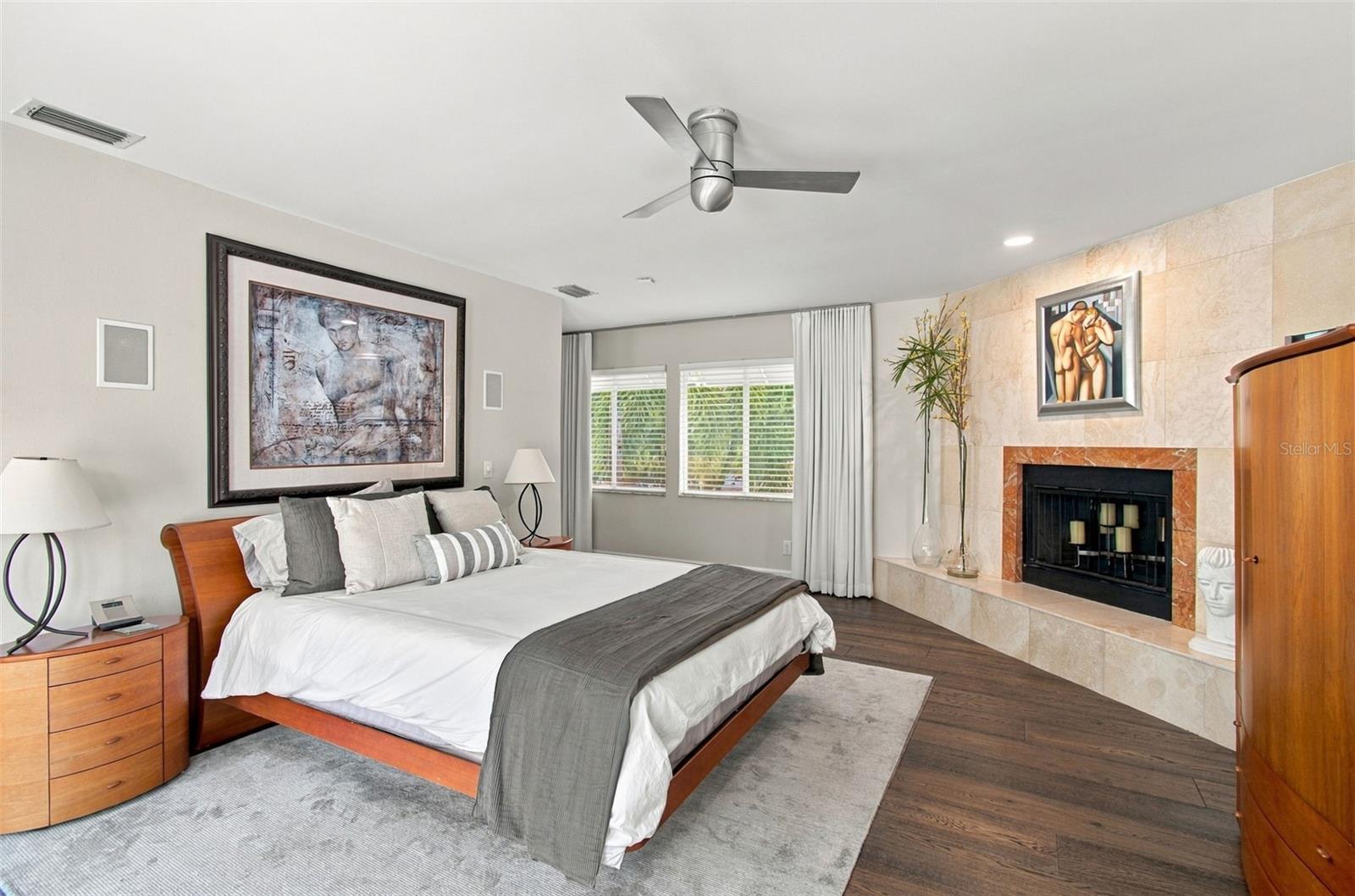 2718 W PRICE AVE — photo 5