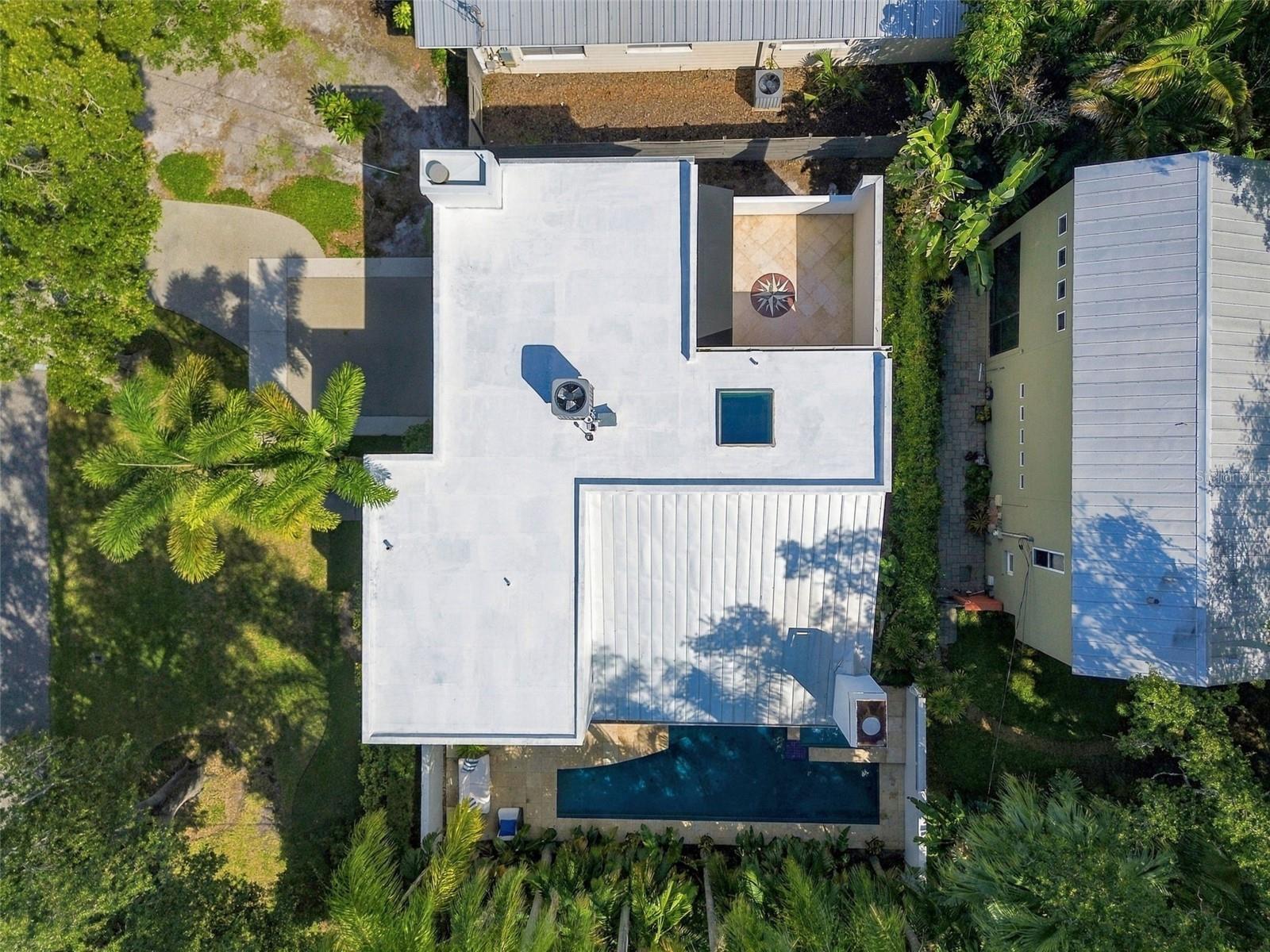2718 W PRICE AVE — photo 42