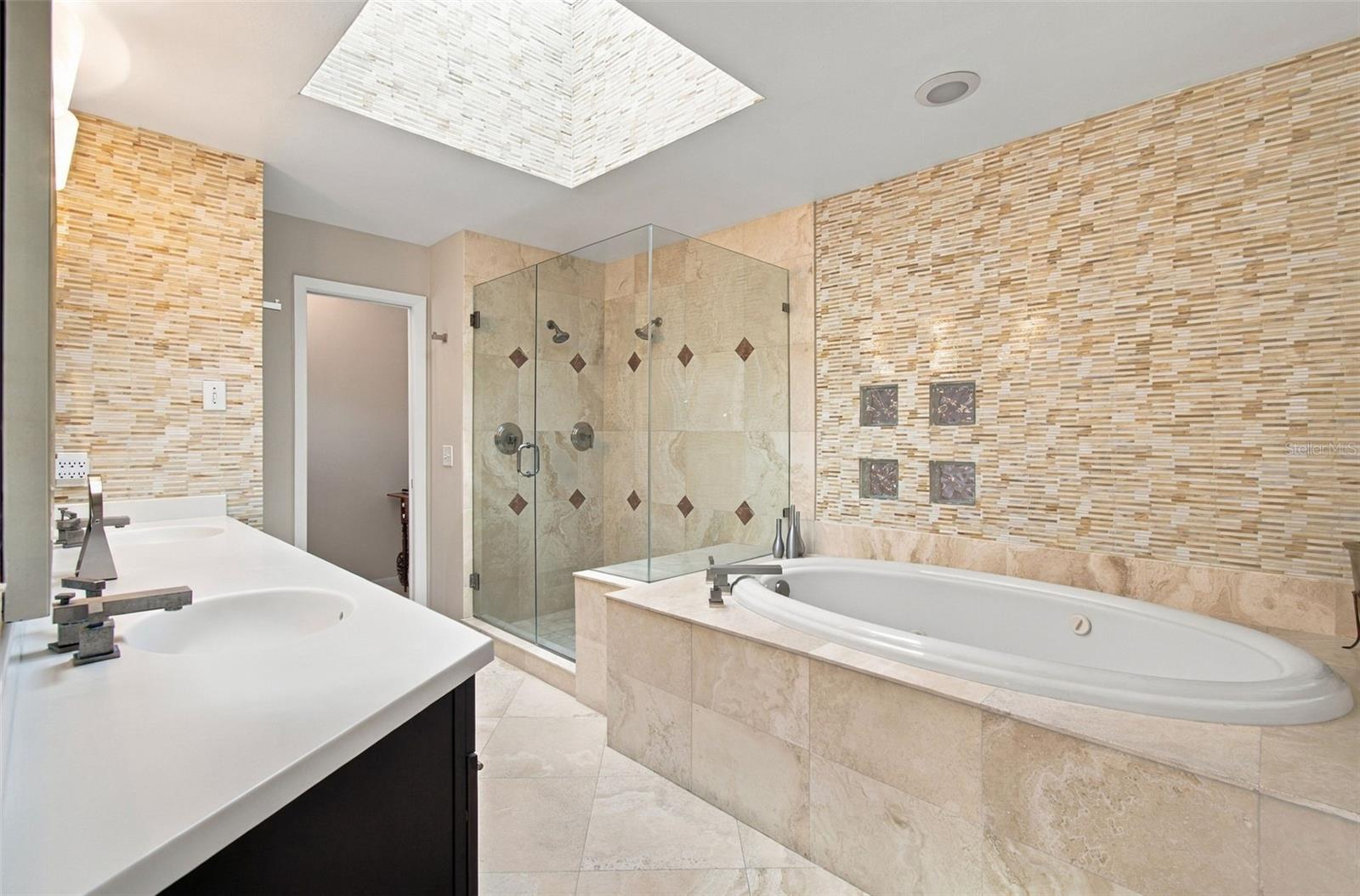2718 W PRICE AVE — photo 6