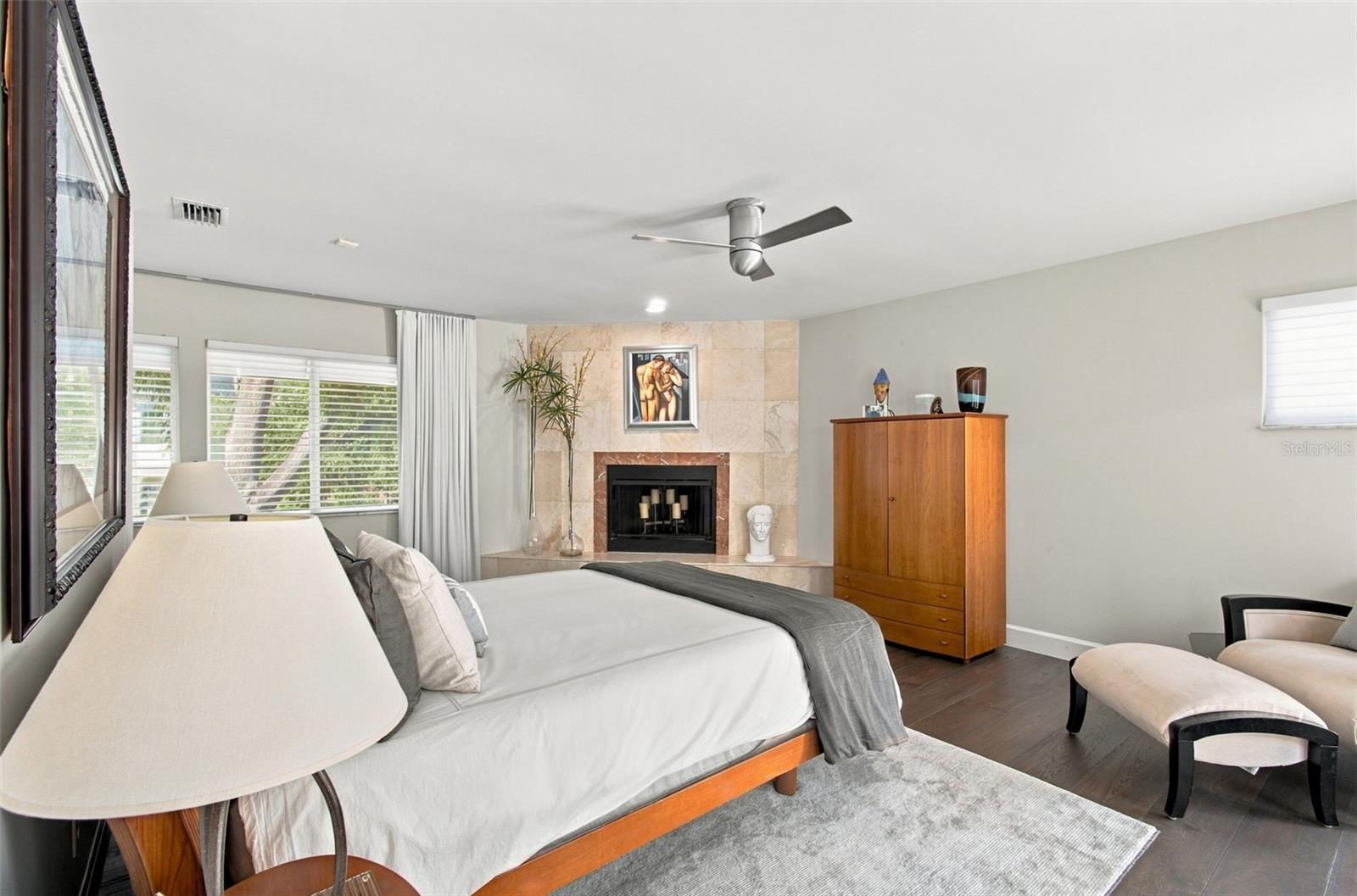 2718 W PRICE AVE — photo 29