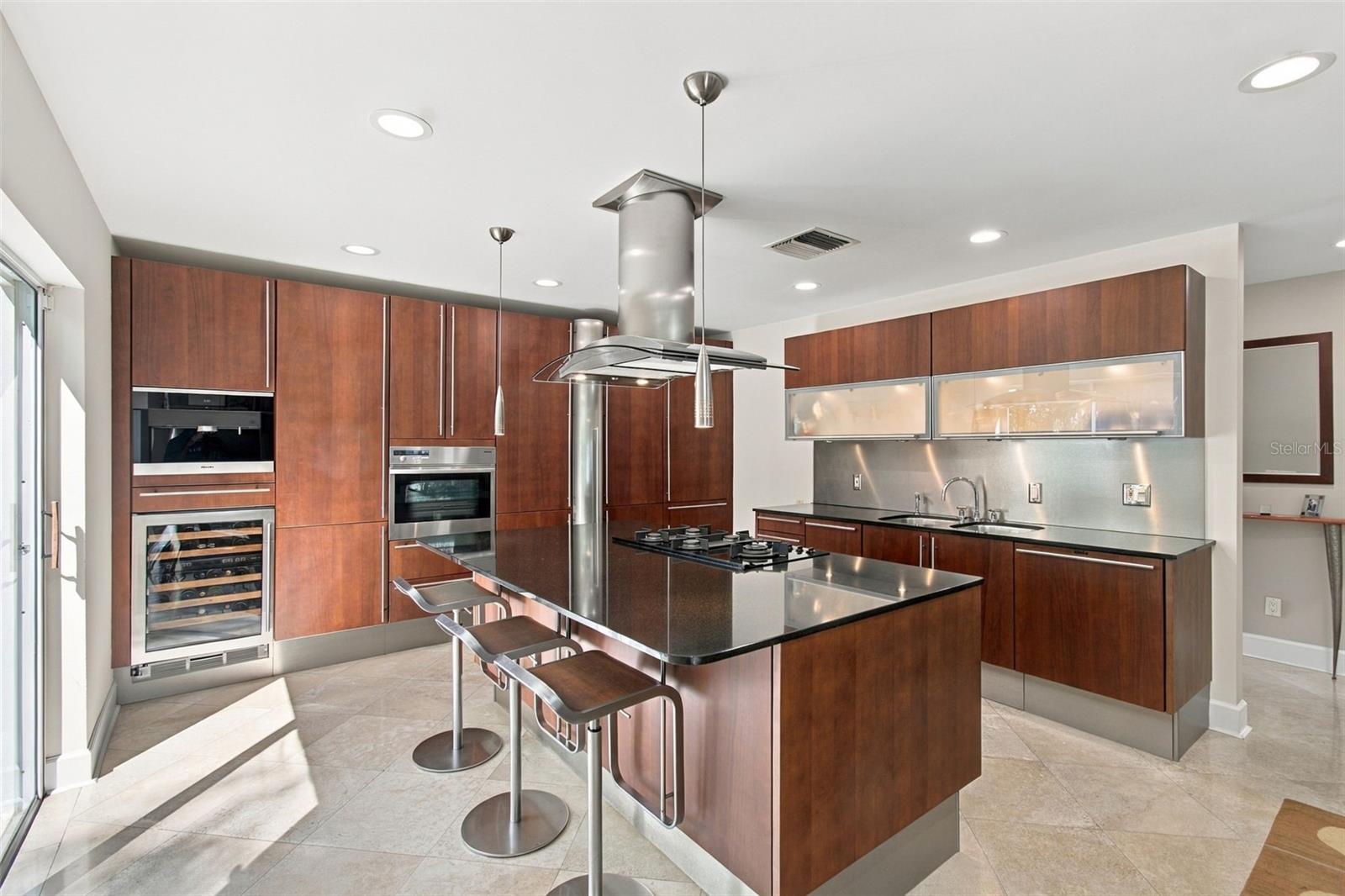 2718 W PRICE AVE — photo 4