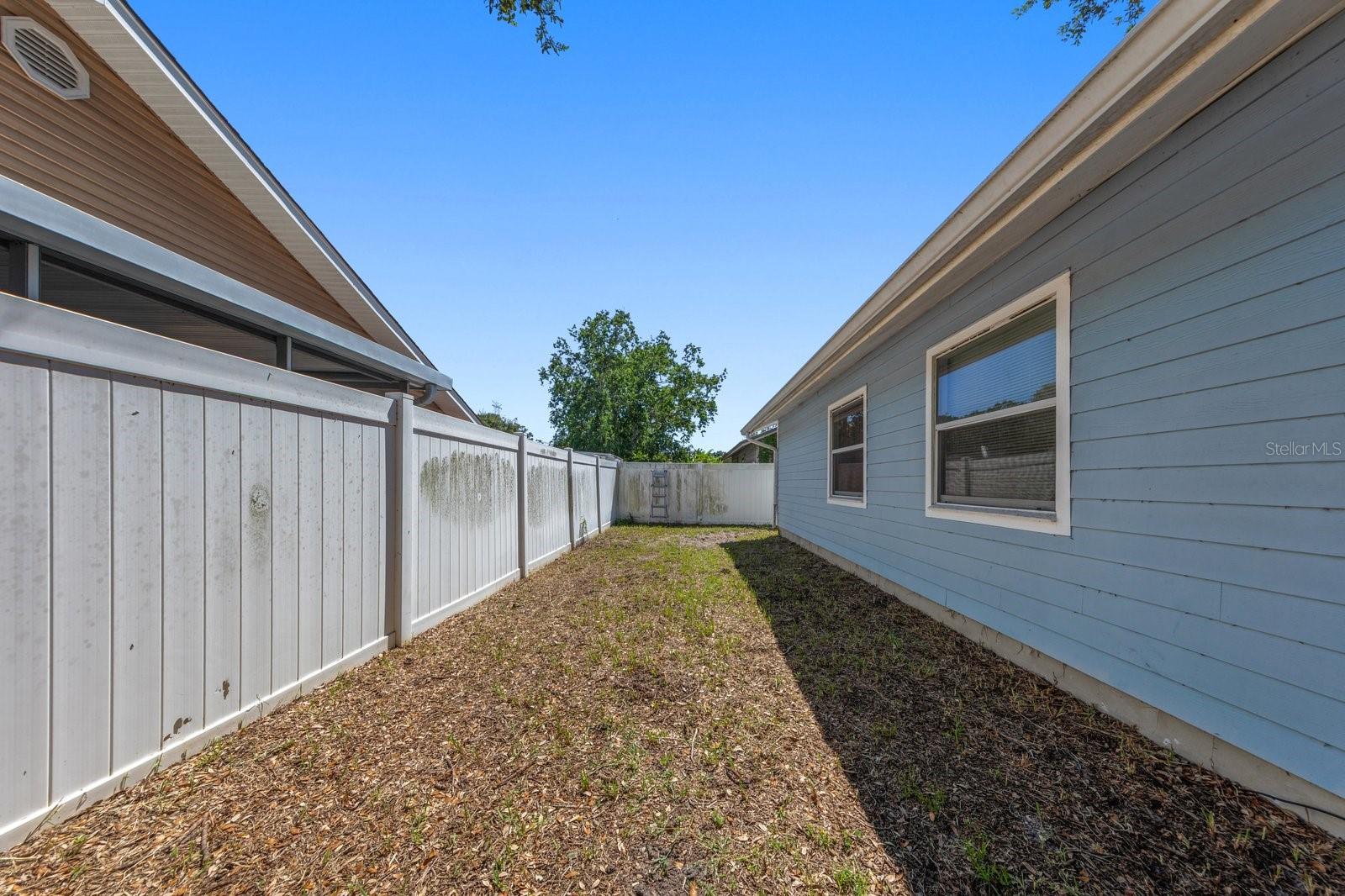 1679 NEEDLES LN W — photo 21