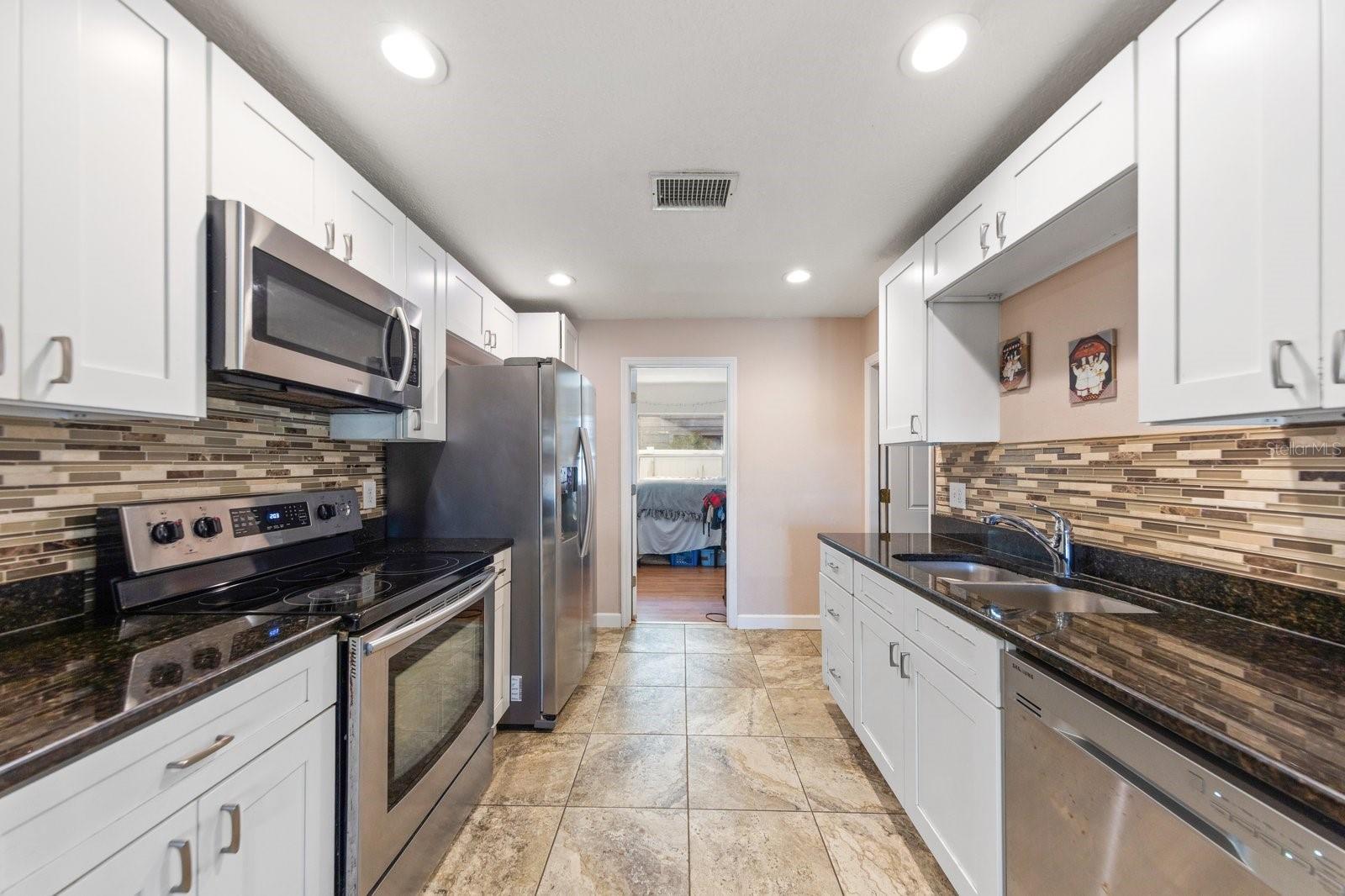 1679 NEEDLES LN W — photo 9